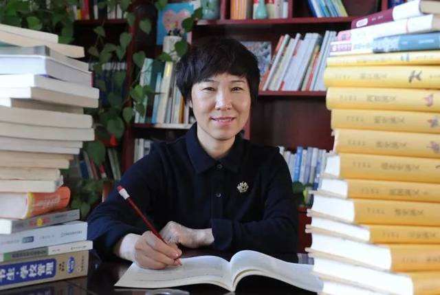 <a href='http://www.coaching-dynamind.com/tags/第二完全學校/' target='_blank'><u>南陽市第二完全學校</u></a>校長趙環(huán)平