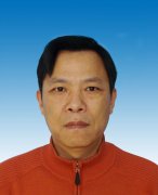 何一兵：特級(jí)教師，河南省學(xué)科帶頭人，省優(yōu)秀