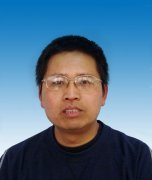 謝青峰：河南省骨干教師，高級(jí)教師，歷史組長(zhǎng)